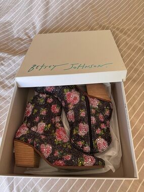 Betsey Johnson Black Floral Embellished Ankle Booties